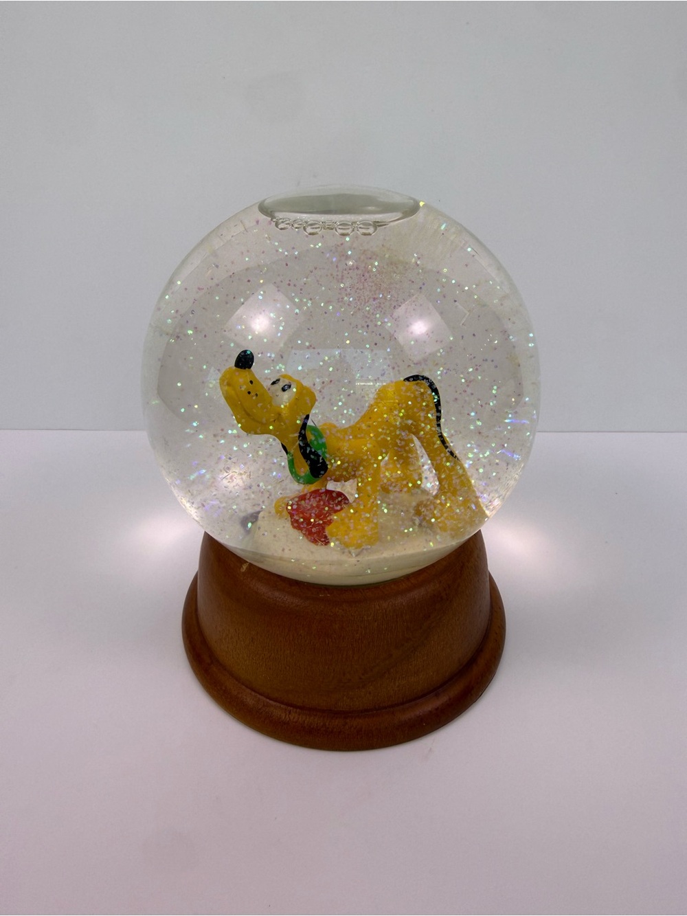 Disney Pluto Snow Globe First Limited Edition Crystal Collection Vintage Glitter